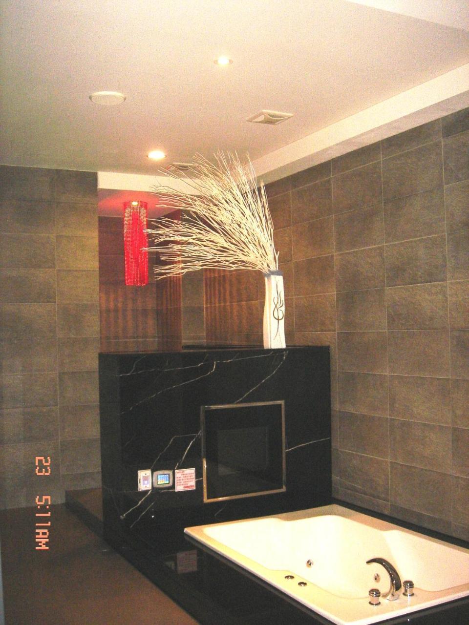 Hip Spa Motel Тайджун Екстериор снимка