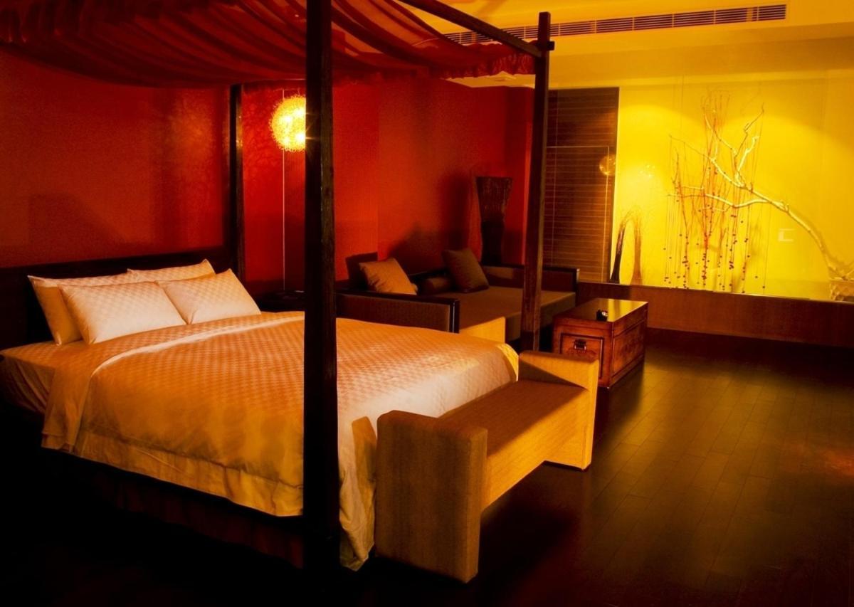 Hip Spa Motel Тайджун Екстериор снимка