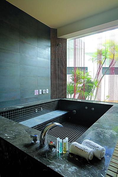 Hip Spa Motel Тайджун Екстериор снимка
