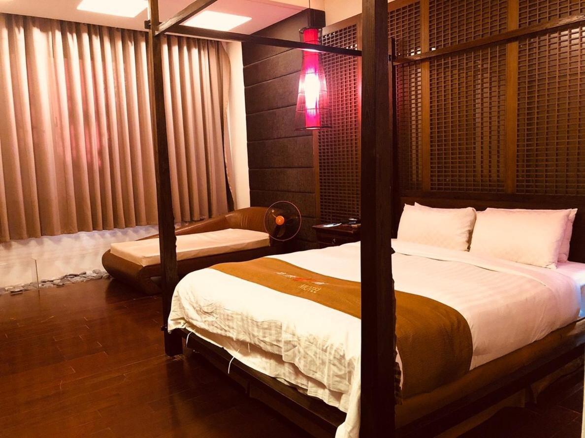 Hip Spa Motel Тайджун Екстериор снимка