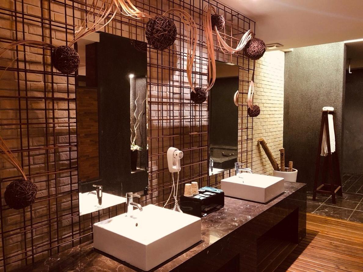 Hip Spa Motel Тайджун Екстериор снимка