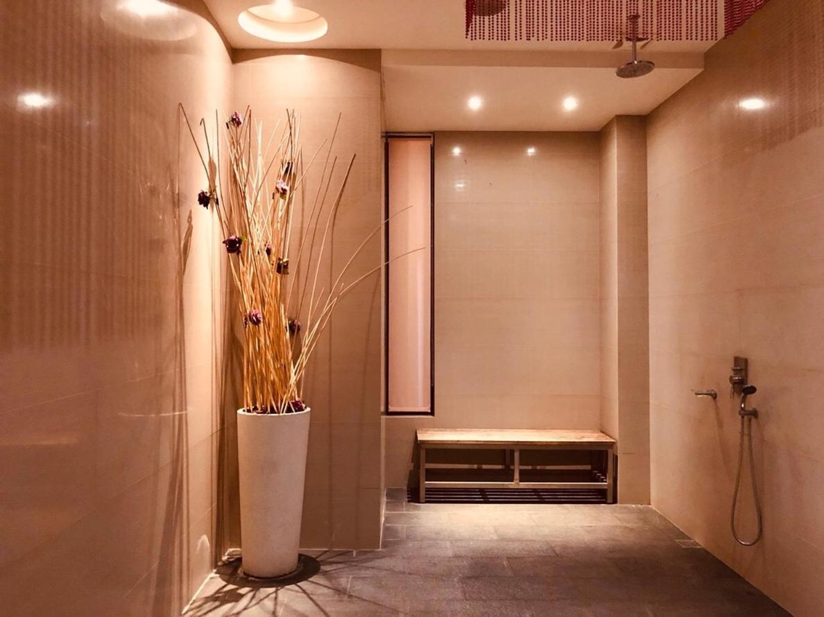 Hip Spa Motel Тайджун Екстериор снимка